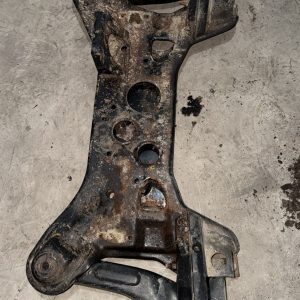 Ford transit V 184 çıkma motor alt beşiği