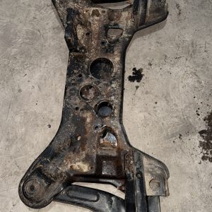 Ford transit çıkma motor alt beşiği
