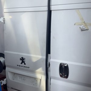 Peugeot Boxer çıkma arka kapı