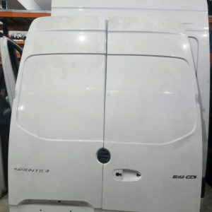 Mercedes SPRINTER 907 kasa arka kapı