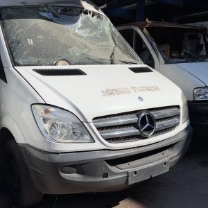 Mercedes Sprinter çıkma orijinal ön panjur